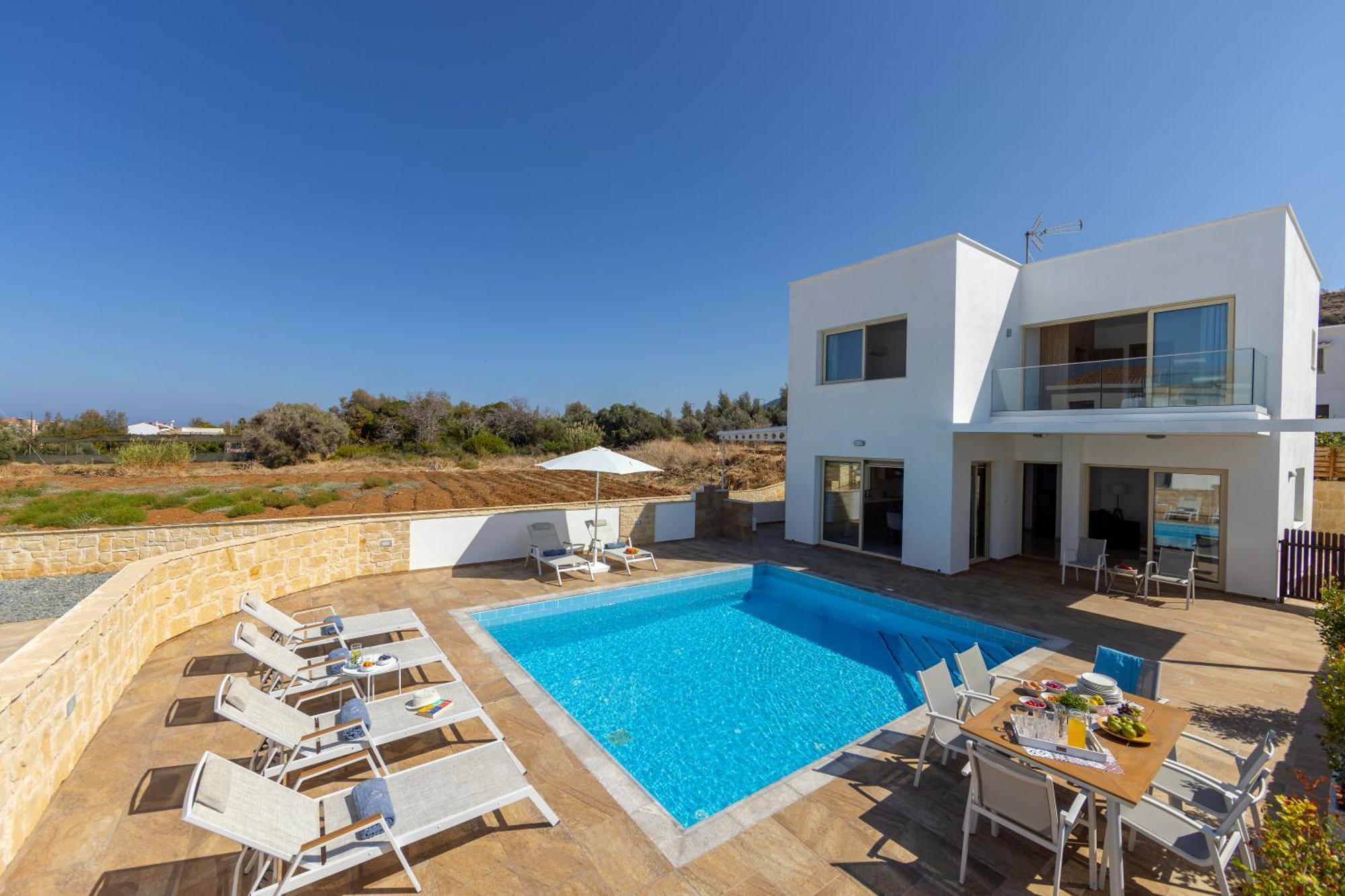 Diana Seaside Villas Pomos Pokoj fotografie